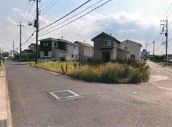 売地 富岡町 利便性の良い住宅用地